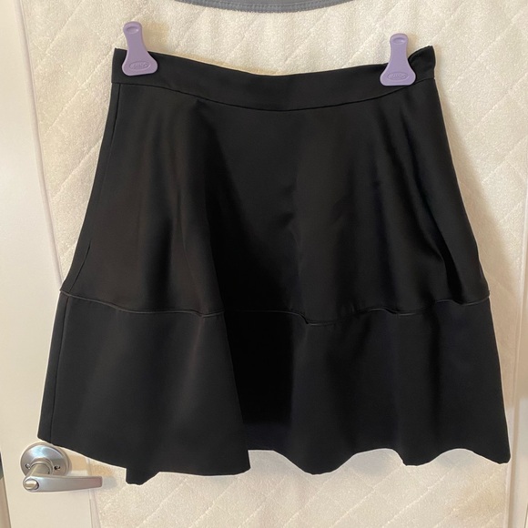 A line skirt - Picture 2 of 3